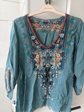 Johnny Was Teal Embroidered V-Neck Tunic with Multicolor Floral Stitching